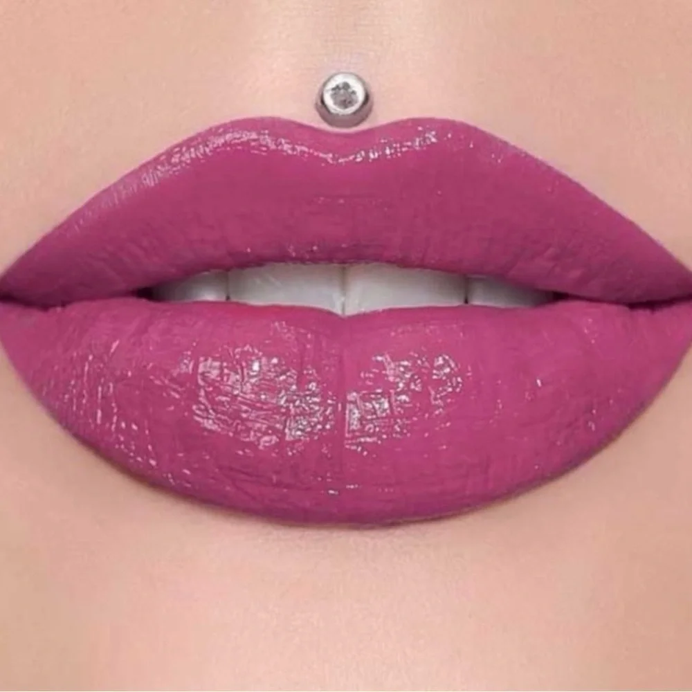 Jeffree Star Supreme Gloss in More Than Friends